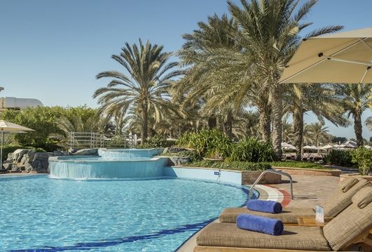 Radisson Blu Hotel and Resort Abu Dhabi Corniche Adipec binham travel08