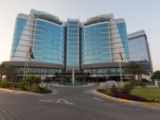 Holiday-Inn,-Abu-Dhabi-03